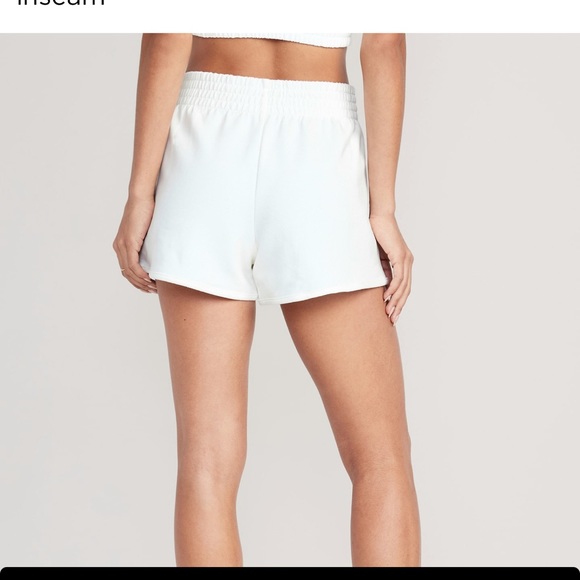 NWT OLD NAVY High-Waisted Dynamic Fleece Dolphin-Hem Sweat Shorts3-inch : Mag - Picture 2 of 5